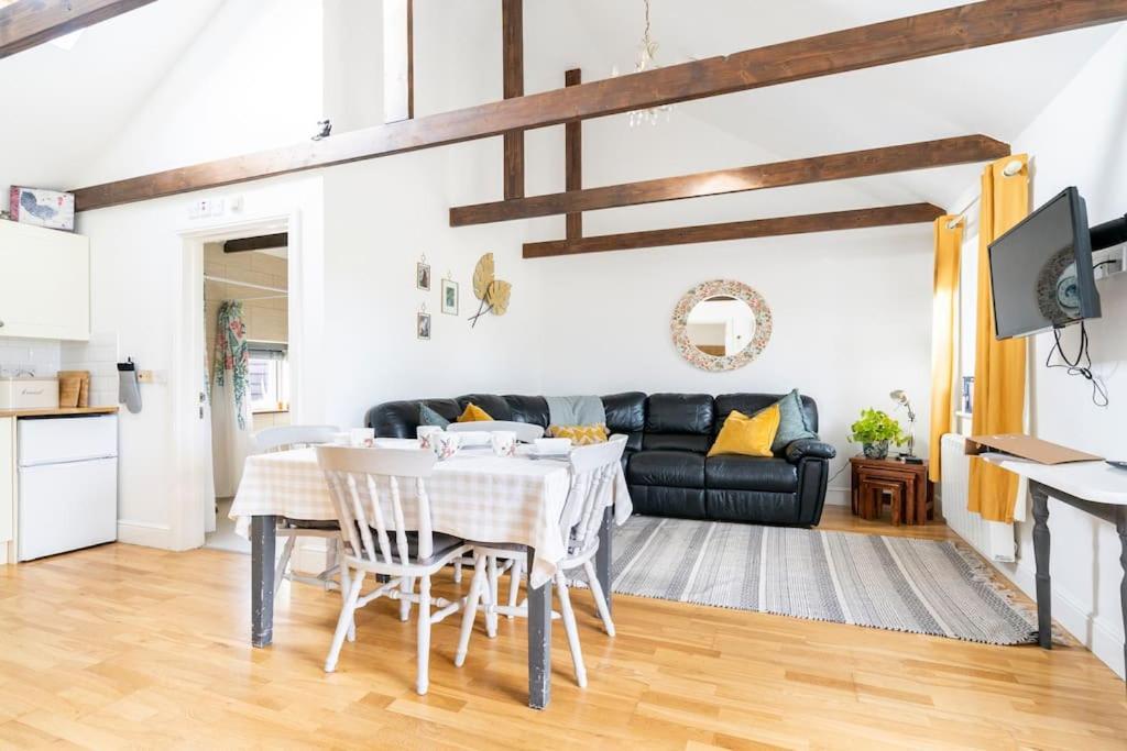 Willow Cottage In Idyllic Location Harrietsham المظهر الخارجي الصورة